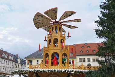 Weihnachtspyramide in Weimar © BirgitMundtOsterwiec-Fotolia.com