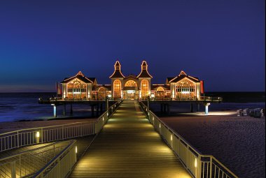 Seebrücke Sellin bei Nacht © Markus Gössing-fotolia.com