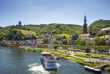 Blick auf Cochem an der Mosel © Sina Ettmer - stock.adobe.com