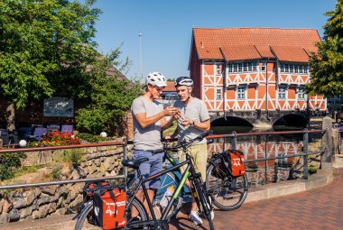 Auf dem Ostseeküstenradweg in der Hansestadt Wismar © TMV/Süß