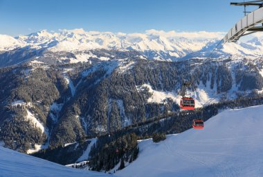 Seilbahn Kitzbühel Kirchberg Jochberg, Resterhöhe © UbjsP - stock.adobe.com