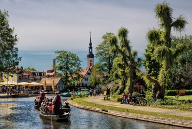 Kahnfahrt im Spreewald © ArTo - stock.adobe.com